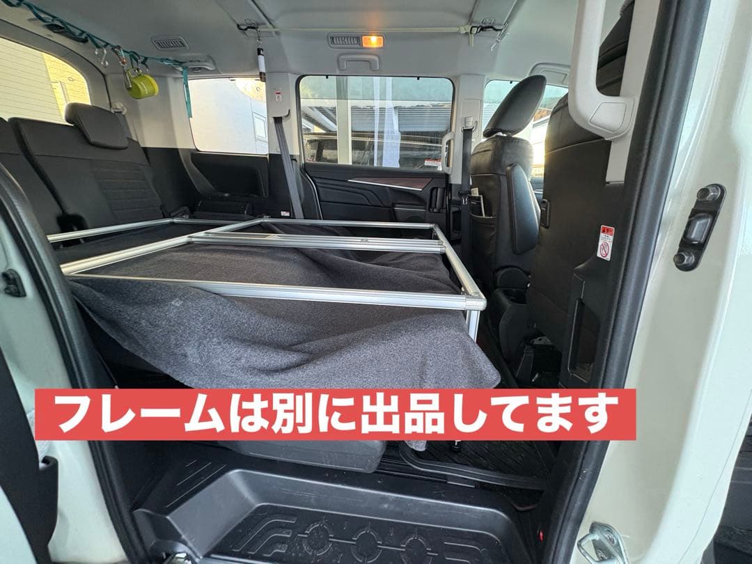 デリカD5専用ベッドキットの天板　オリーブ色