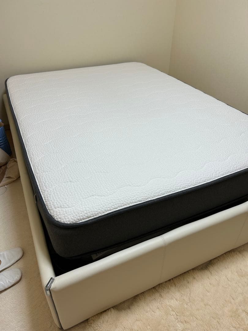 【美品】NELL マットレス ダブル（送料込）