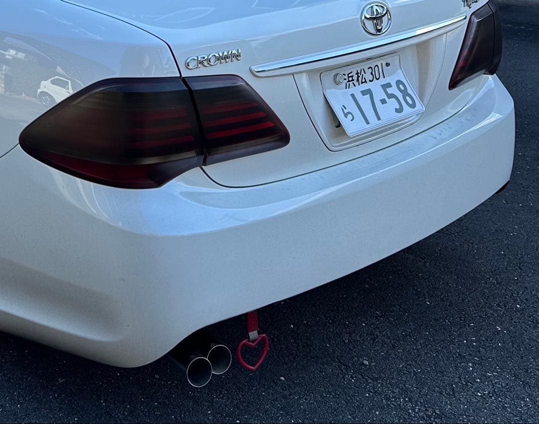 ワンオフ1本だしデュアルマフラー