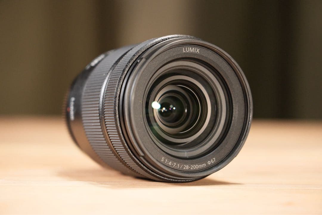 LUMIX S 28-200 F4-7.1 MACRO O.I.S. Lマウント