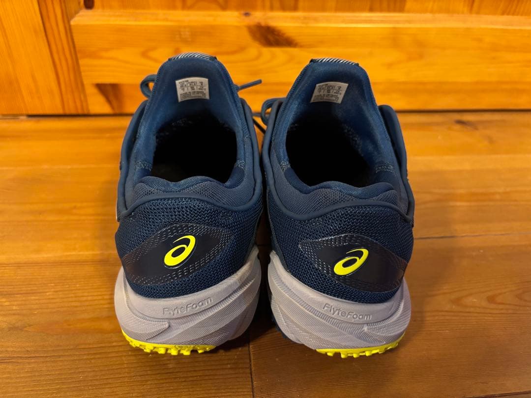 Minyanアシックス　コートFF3 OC 26.0センチ