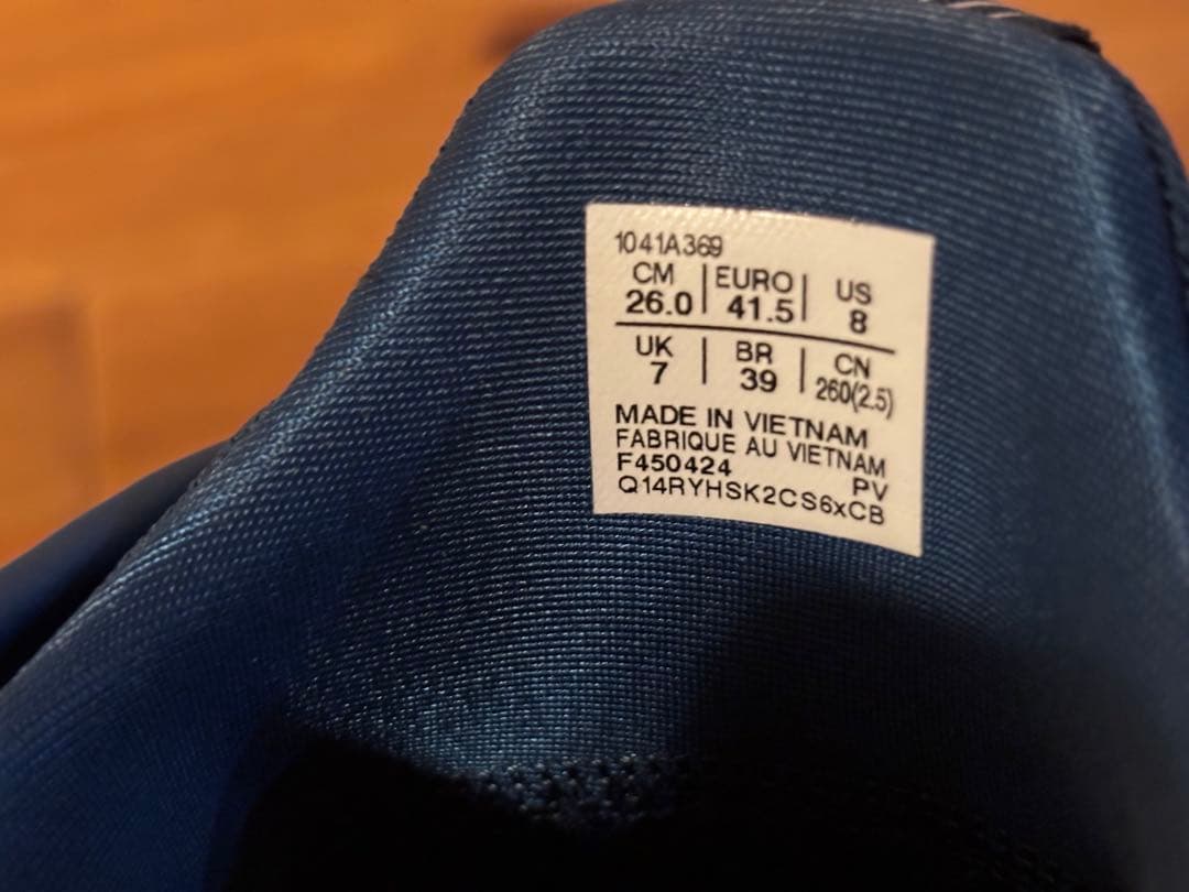 Minyanアシックス　コートFF3 OC 26.0センチ