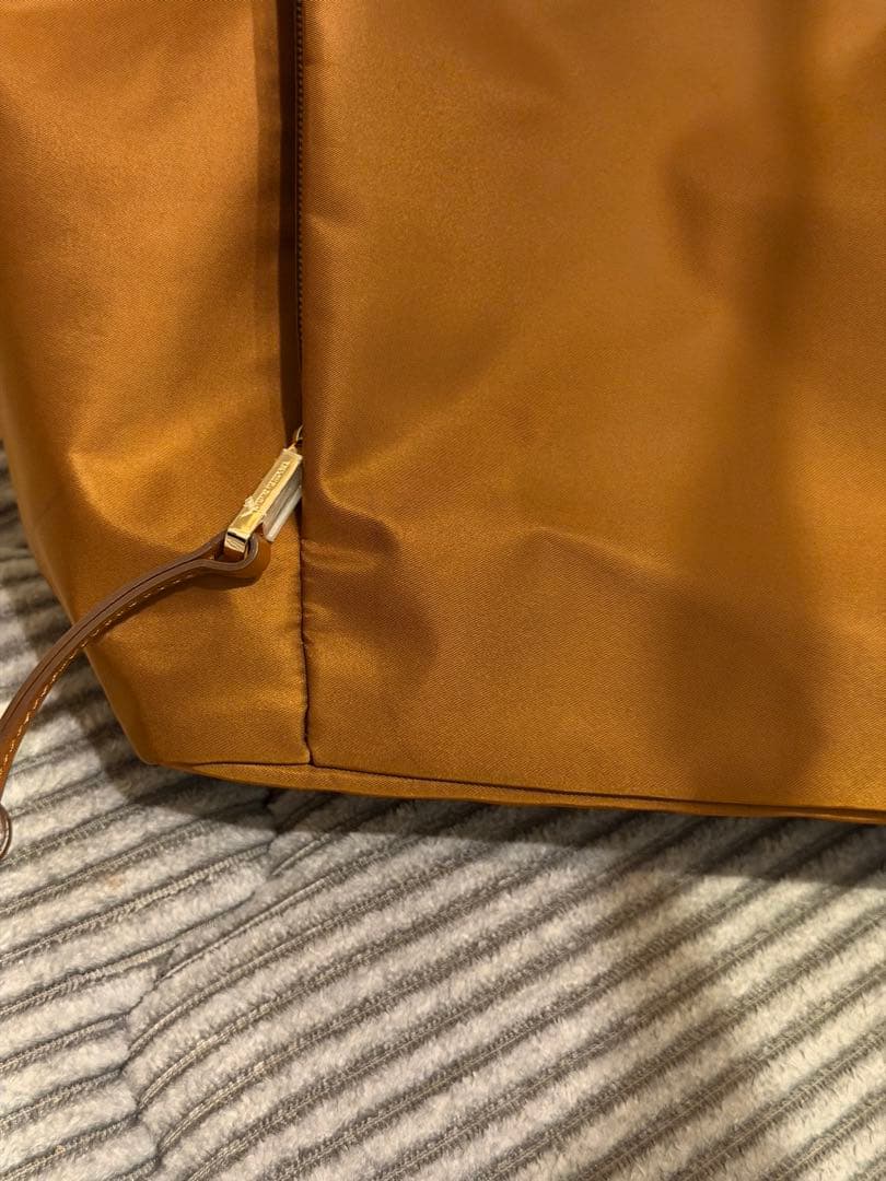 2025新作モデル土屋鞄/ルフープナイロントートバッグ/A4収納/牛革