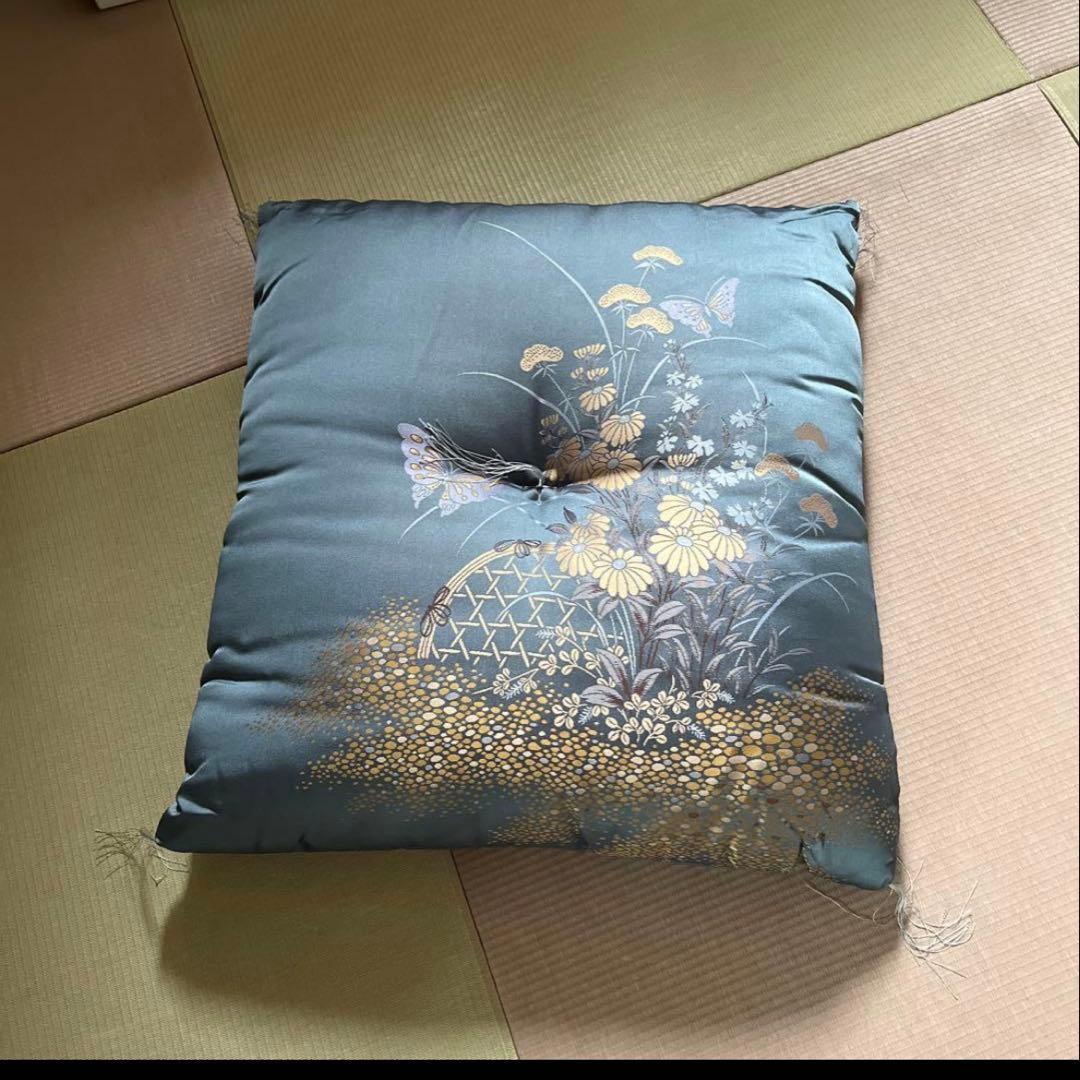 好評につき、高級　和座布団　60センチ角５枚セット