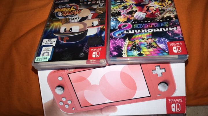 Nintendo Switch Light本体