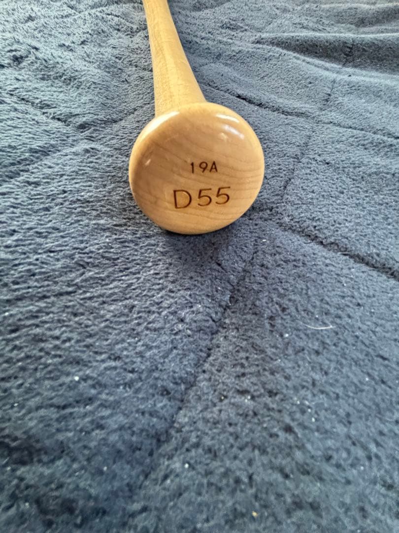 ミズノプロ硬式木製バット　D55刻印　NPBマーク入り