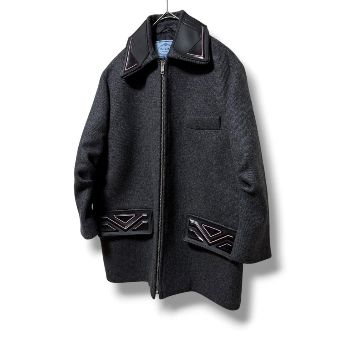 未使用に近い PRADA 贅沢三角ロゴプレート オーバーサイズ ウールコート