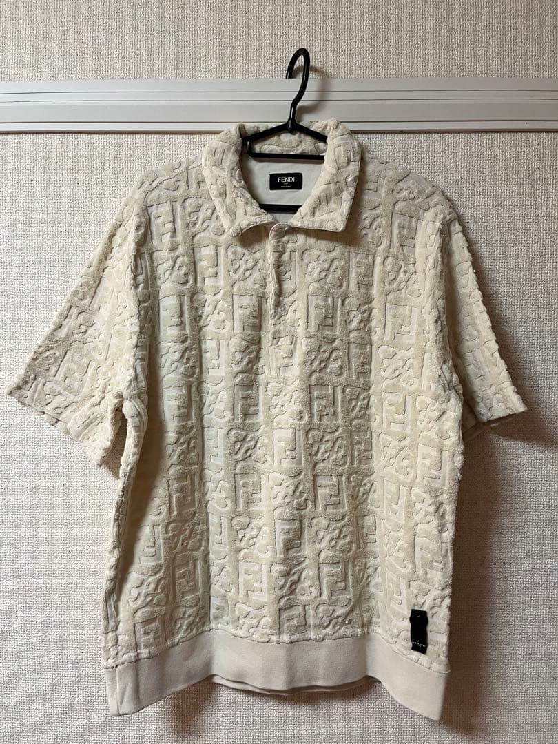 FENDI アイボリー ポロシャツ
