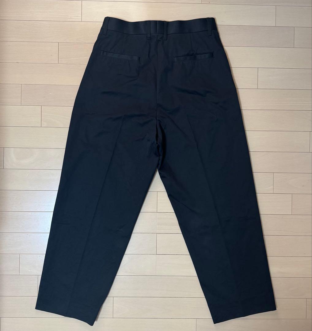 パンツ UNIVERSAL PRODUCTS. ONE TUCK CHINO BLACK