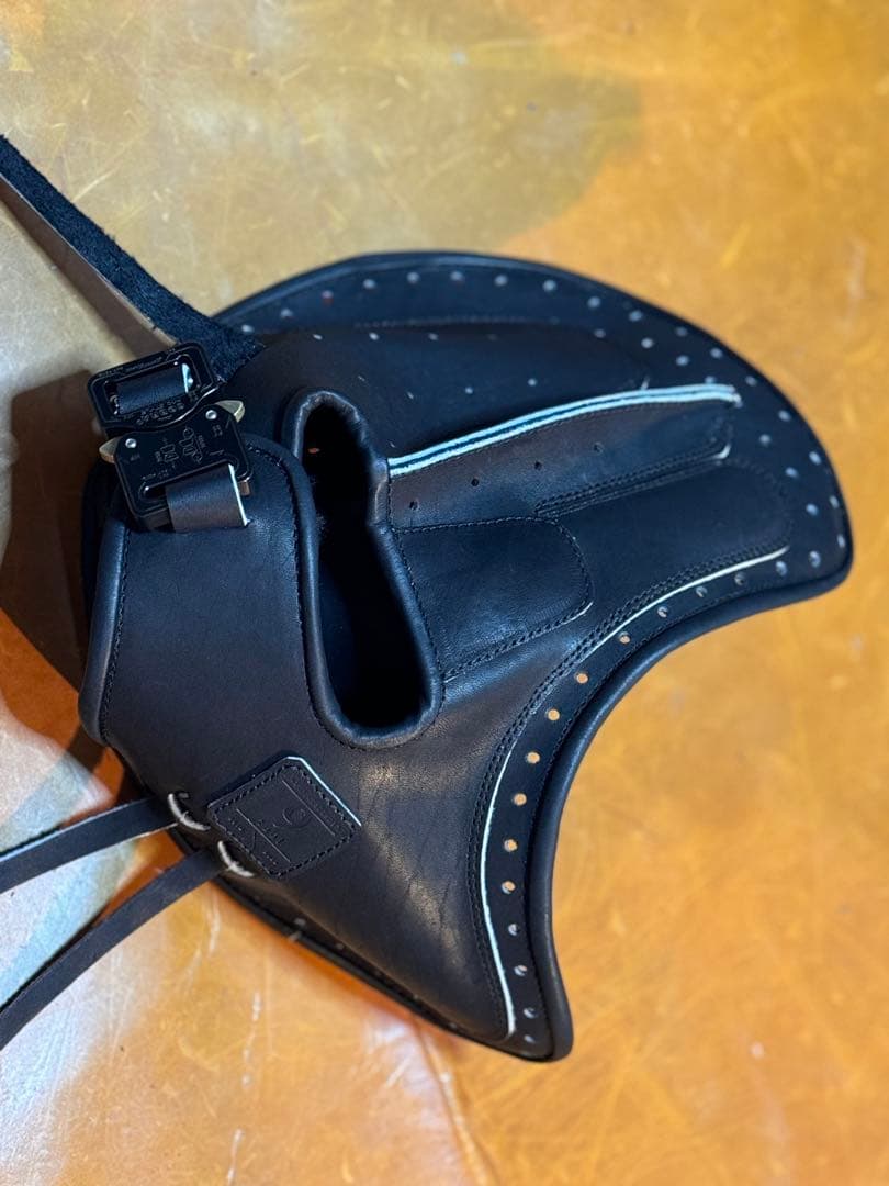 キャッチャーミット硬式軟式野球対応オールブラックモデル