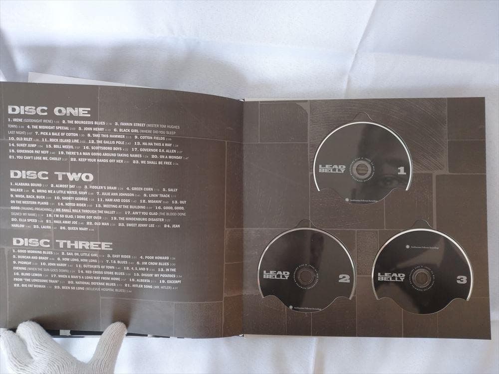 LEAD BELLY レッド・ベリー コレクション(5CD+豪華本)