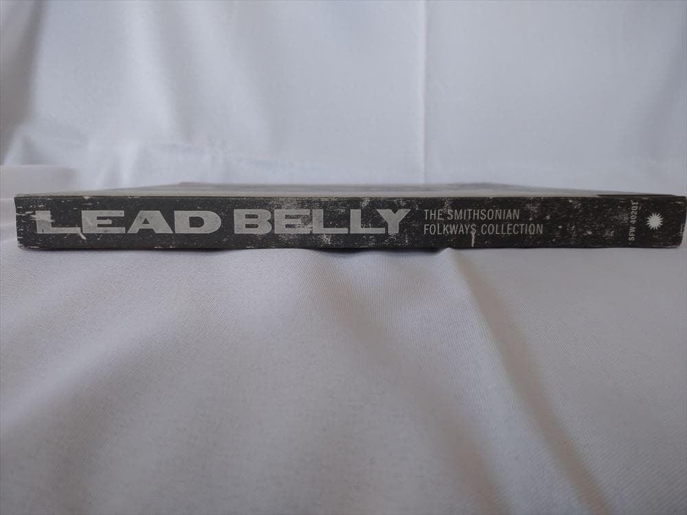 LEAD BELLY レッド・ベリー コレクション(5CD+豪華本)
