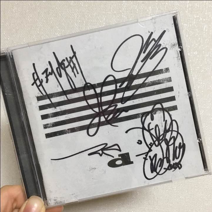 BIGBANG サイン入りアルバム 早い者勝ち！