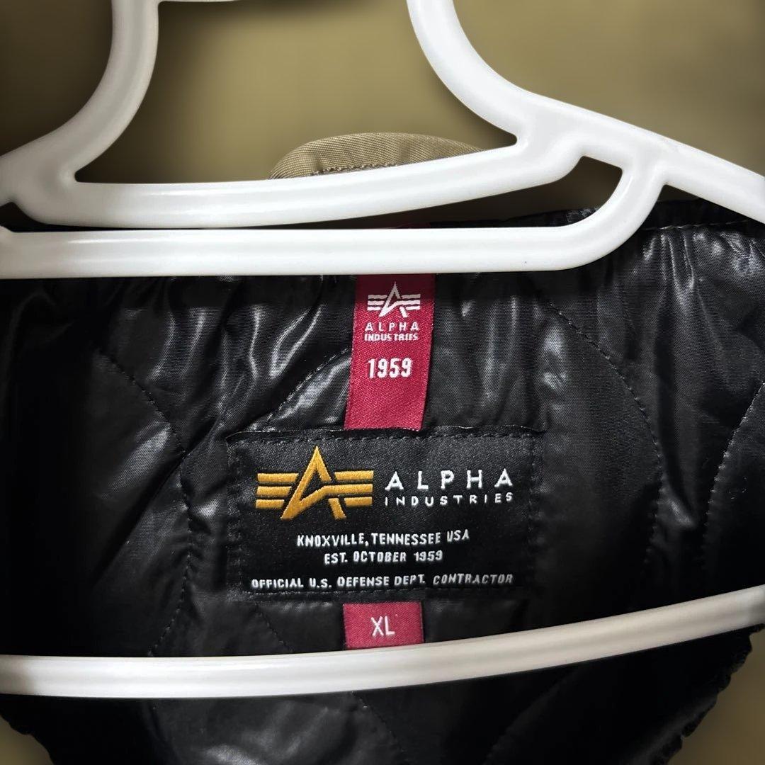 ALPHA INDUSTRIESサーモライトフルジップ　ベージュ　メンズXL