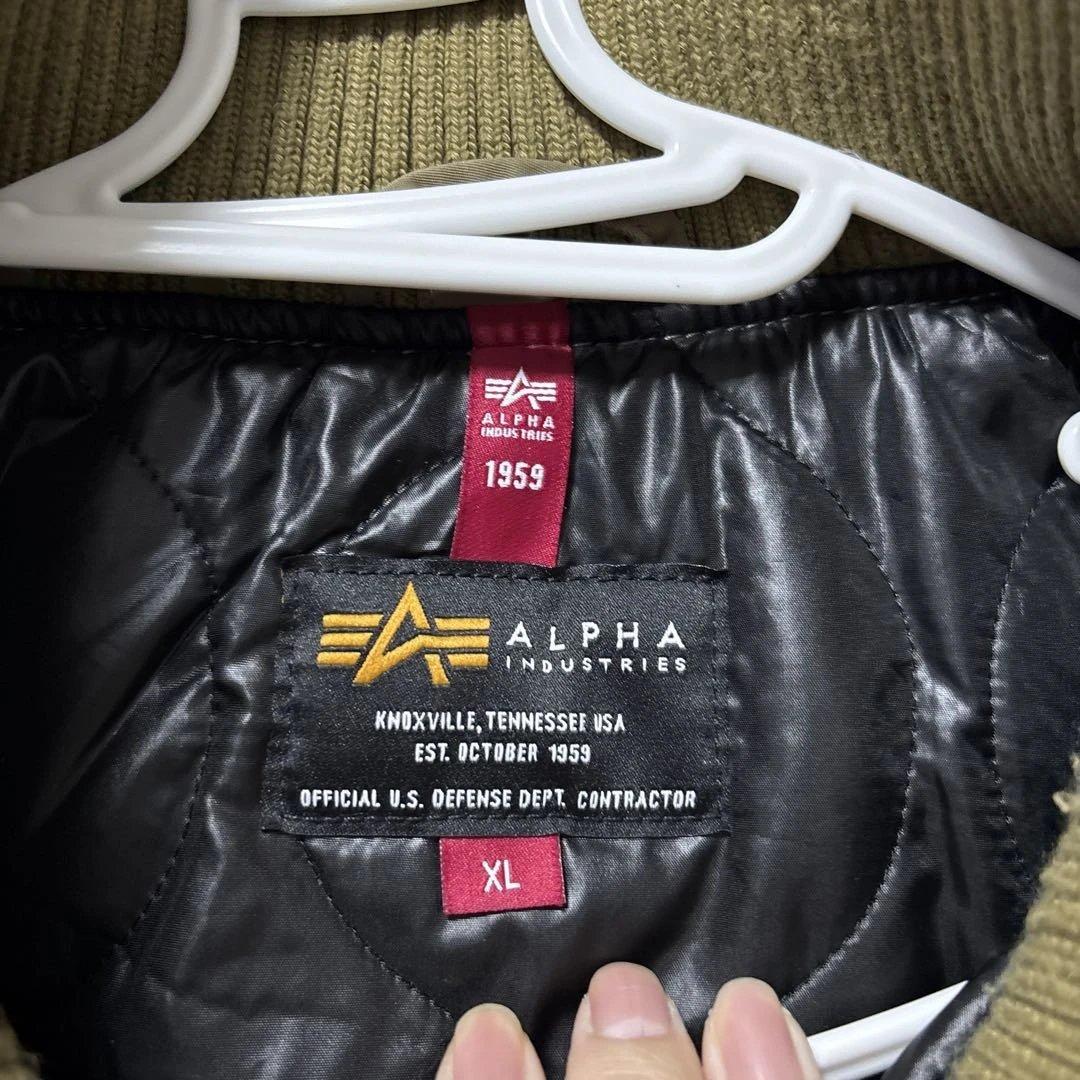 ALPHA INDUSTRIESサーモライトフルジップ　ベージュ　メンズXL