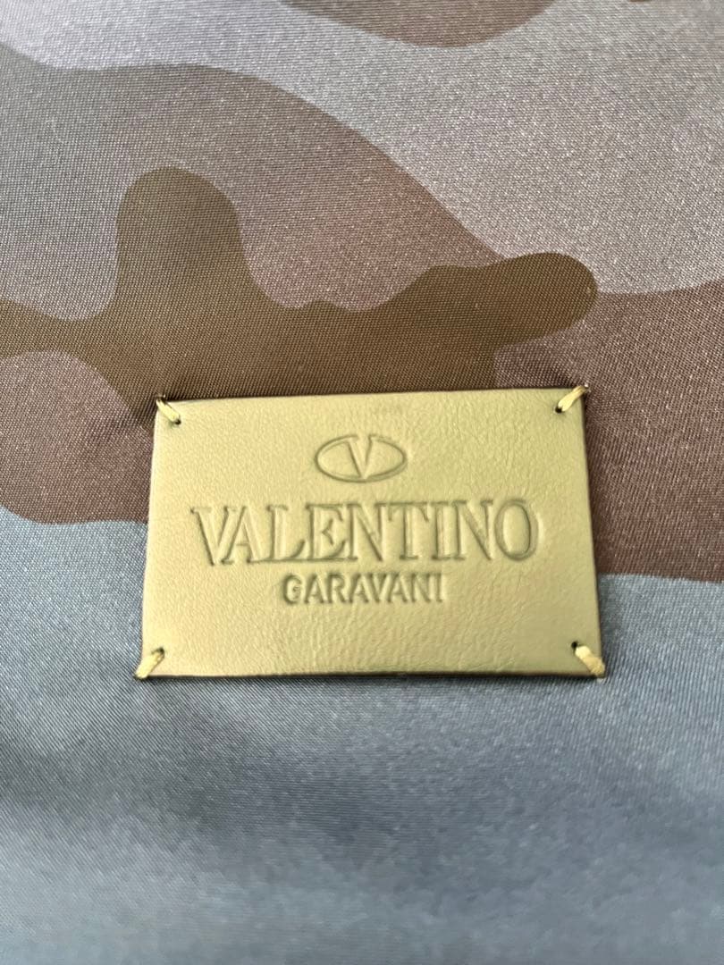VALENTINO迷彩柄トートバッグ