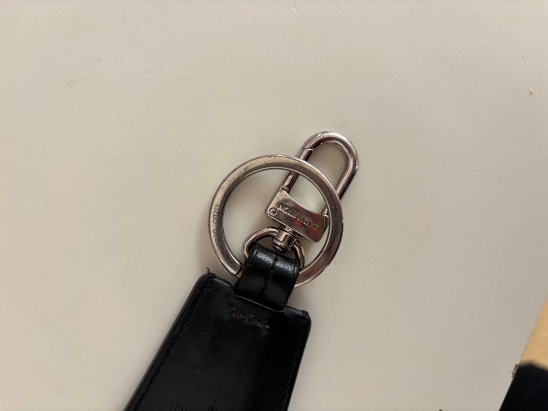 ルイヴィトン　キーリング　キーケース　チャーム　レザー