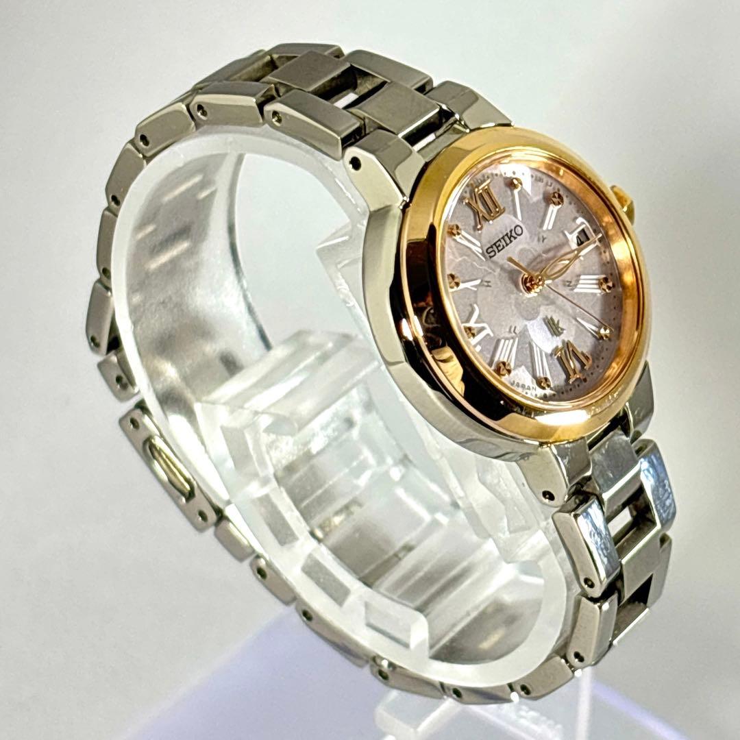 稼働 SEIKO ルキア レディース時計 電波ソーラー フラワー ラメ文字盤