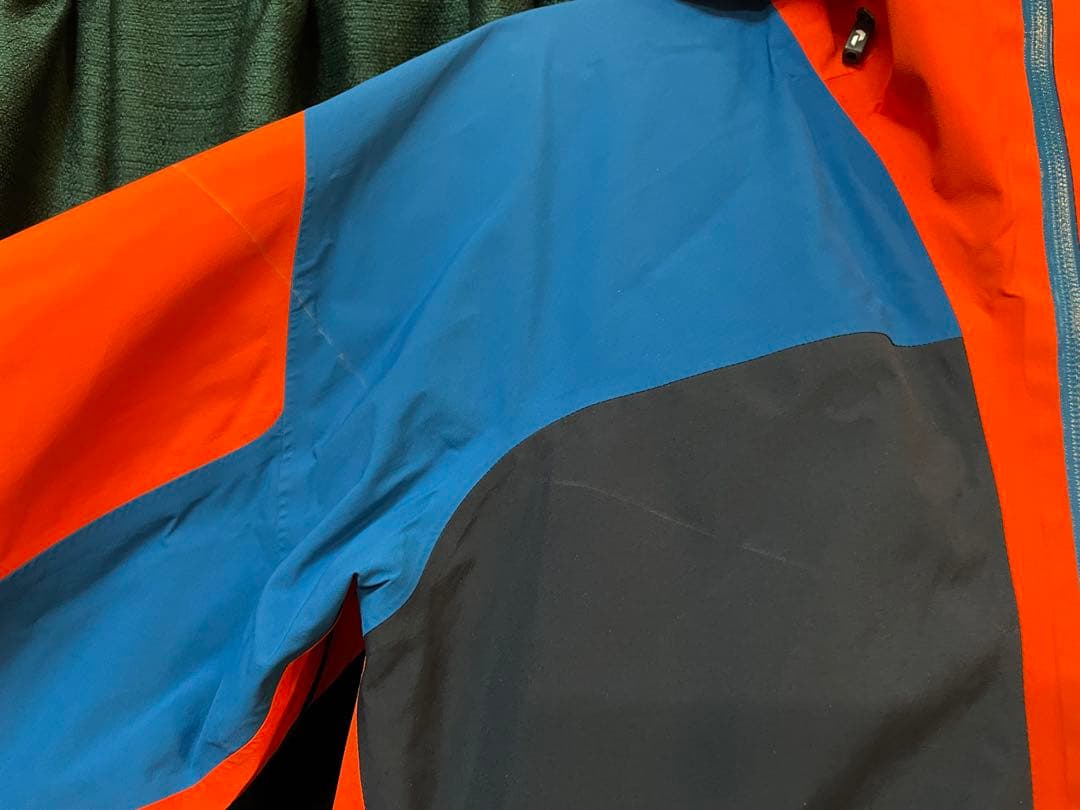 スキー PeakPerformanceHeli2L GravityJacketPants