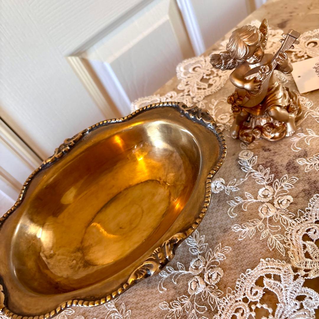 イタリア製 大理石 猫足コンソールテーブル、天使置物、真鍮コンポート、新品レース