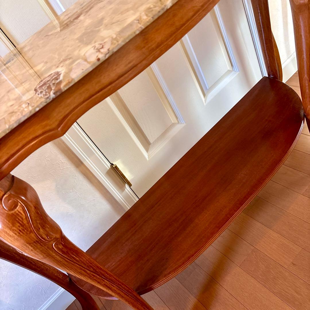 イタリア製 大理石 猫足コンソールテーブル、天使置物、真鍮コンポート、新品レース