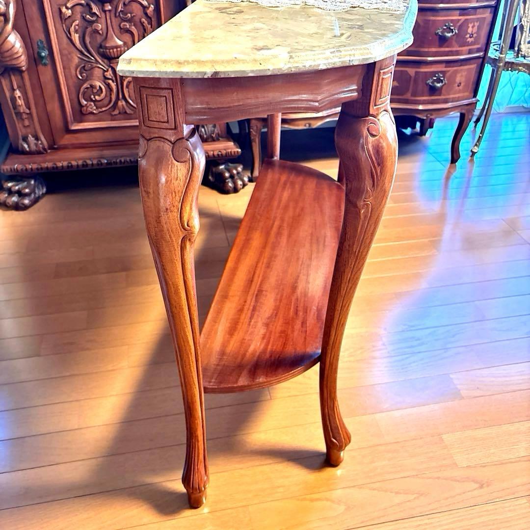 イタリア製 大理石 猫足コンソールテーブル、天使置物、真鍮コンポート、新品レース