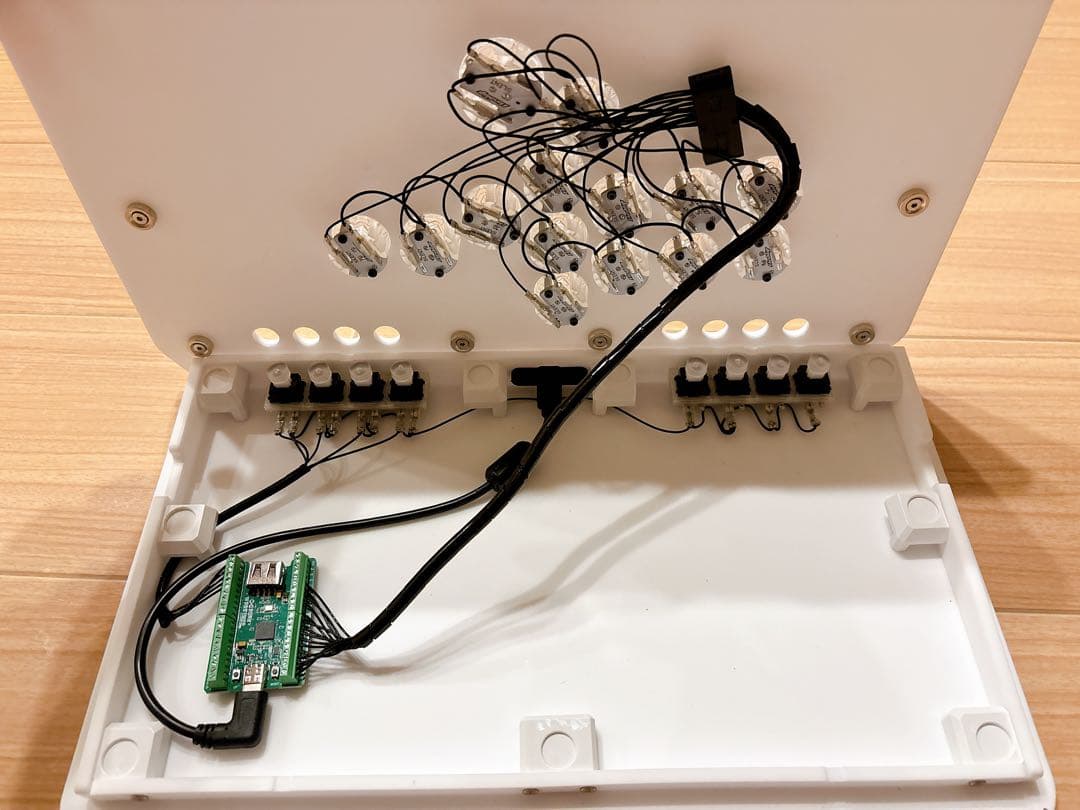 【ほぼ新品】PUNKWORKSHOP ULTRA BOXホワイト ボタン換装済み