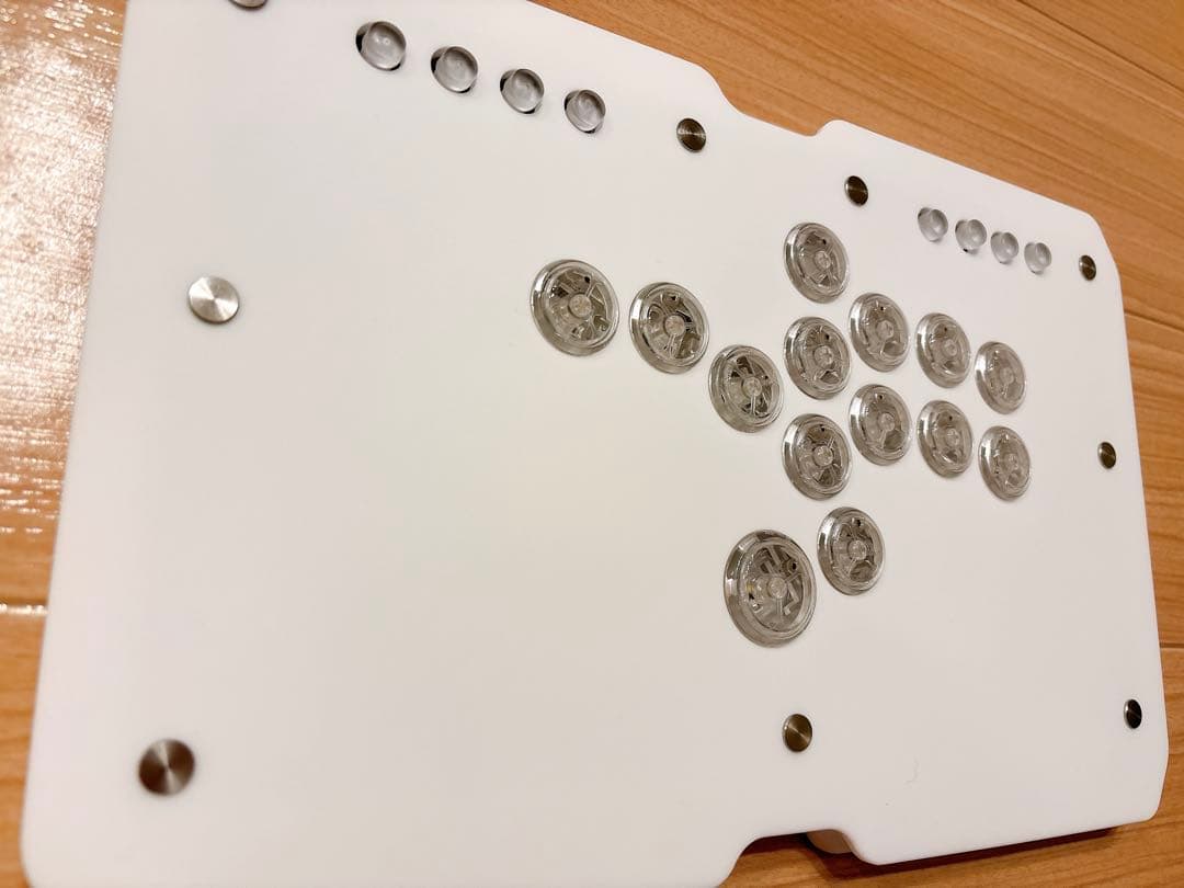 【ほぼ新品】PUNKWORKSHOP ULTRA BOXホワイト ボタン換装済み