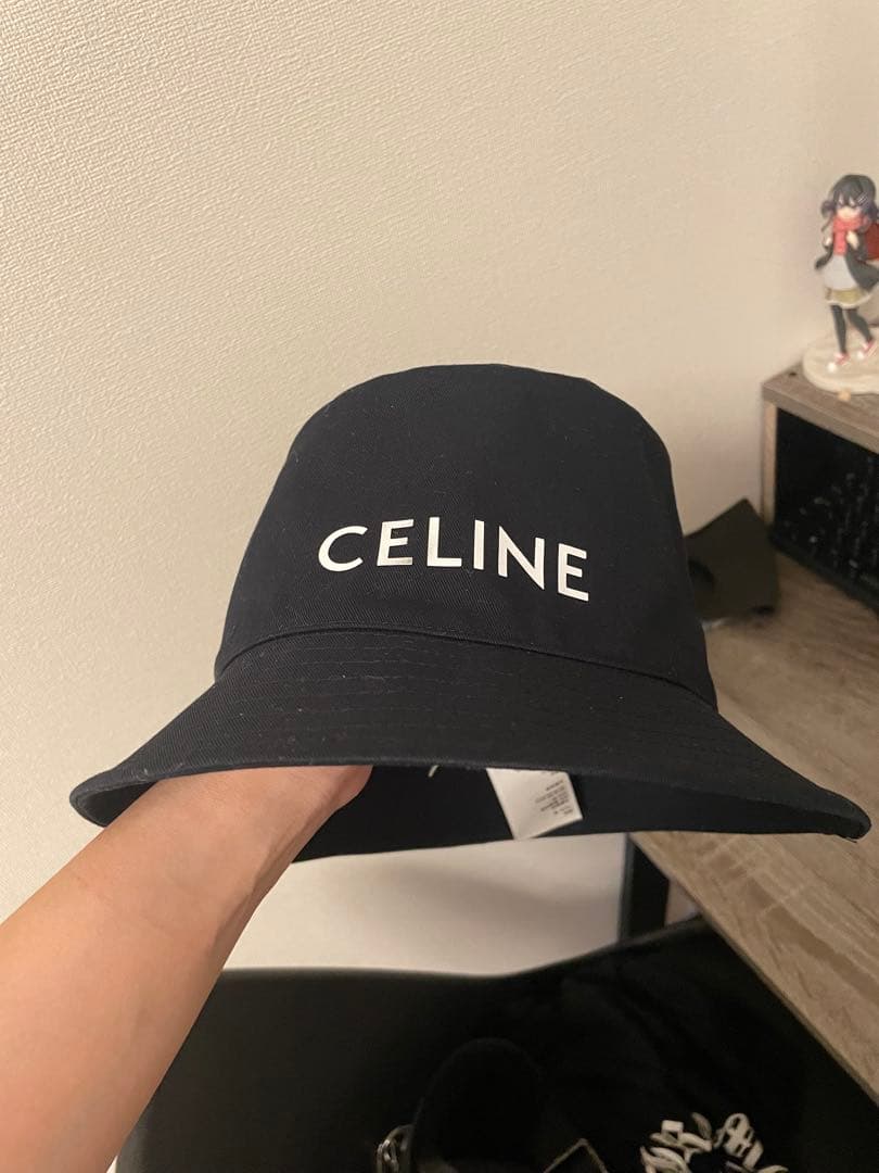 CELINE 黒　バケットハット M