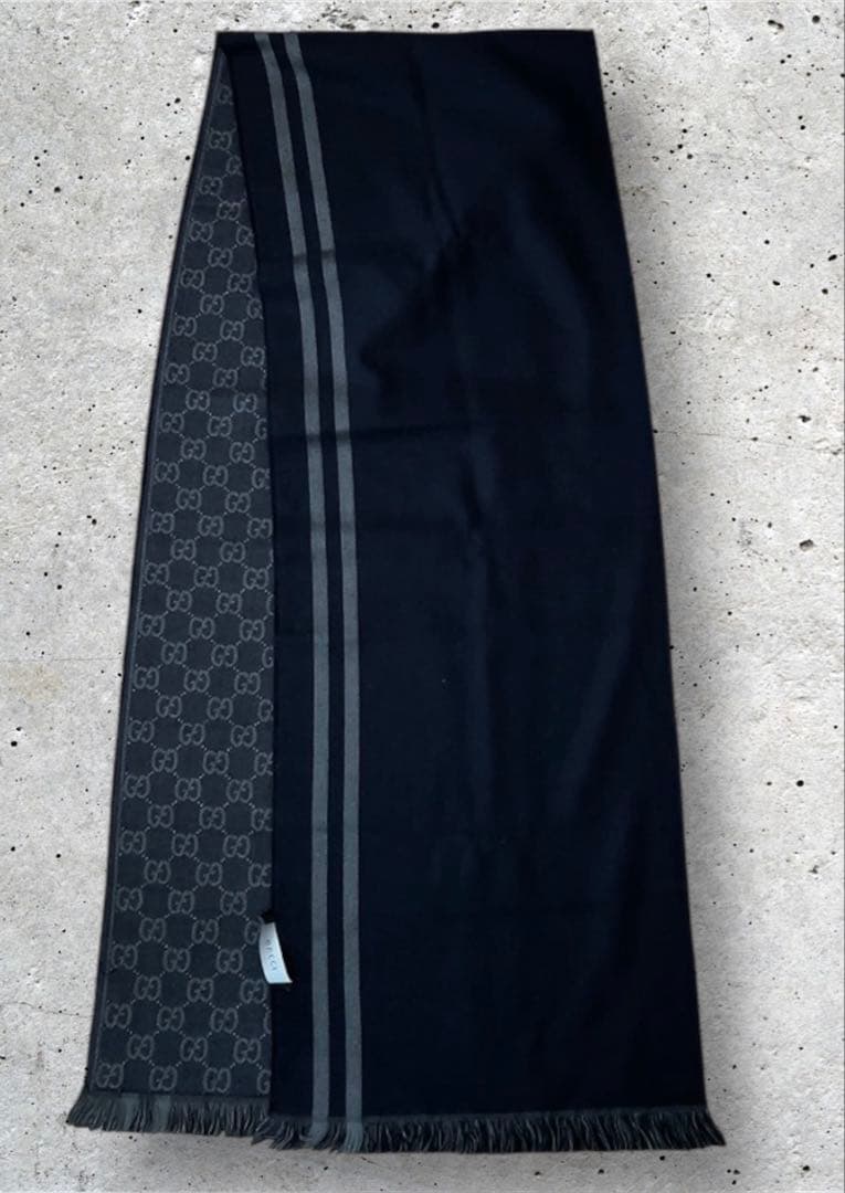 グッチ　GUCCI マフラー　GGマーク　ブラック×グレー