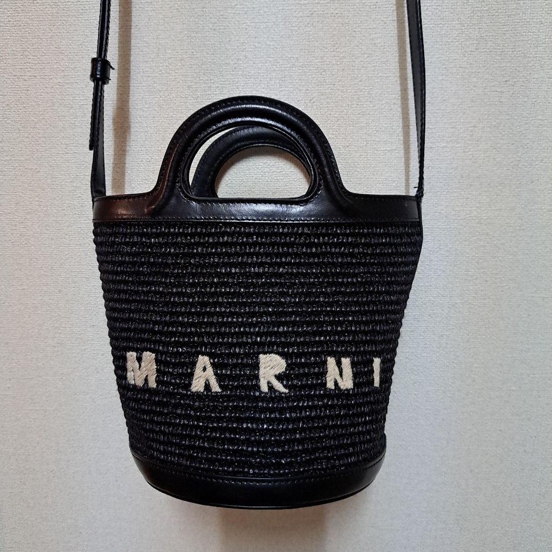 MARNIかごバッグ黒 トロピカリア