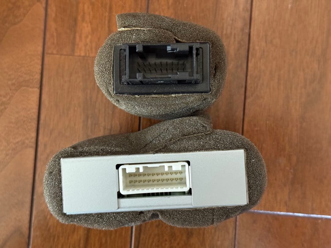 アウディTT 純正地デジ対応ナビ&ETC&ケーブル一式&オーディオパネルのセット