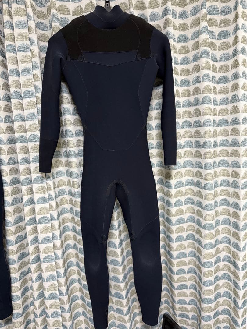 BILLA BONG フルスーツ 3×2ミリ　サイズL チェストジップ