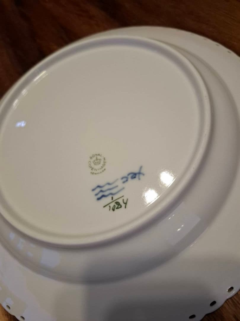 新品ロイヤルコペンハーゲン ブルーフルデッドフルレース1枚(約25cm)