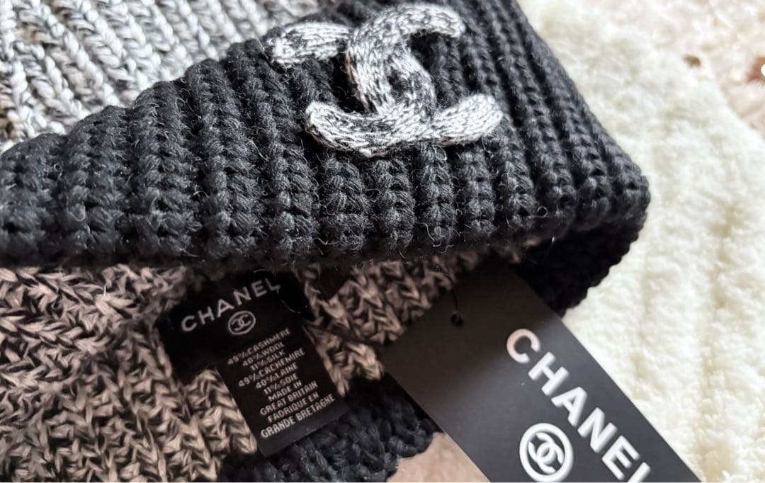 CHANEL シャネル ★ ニット帽 ビーニー 2024FW 白黒ミックス