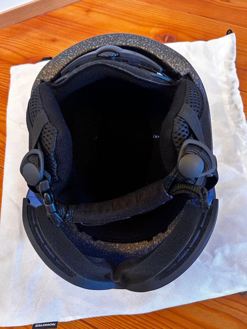 【極美品】SALOMON キッズヘルメット　Sサイズ49-53cm バイザー付き