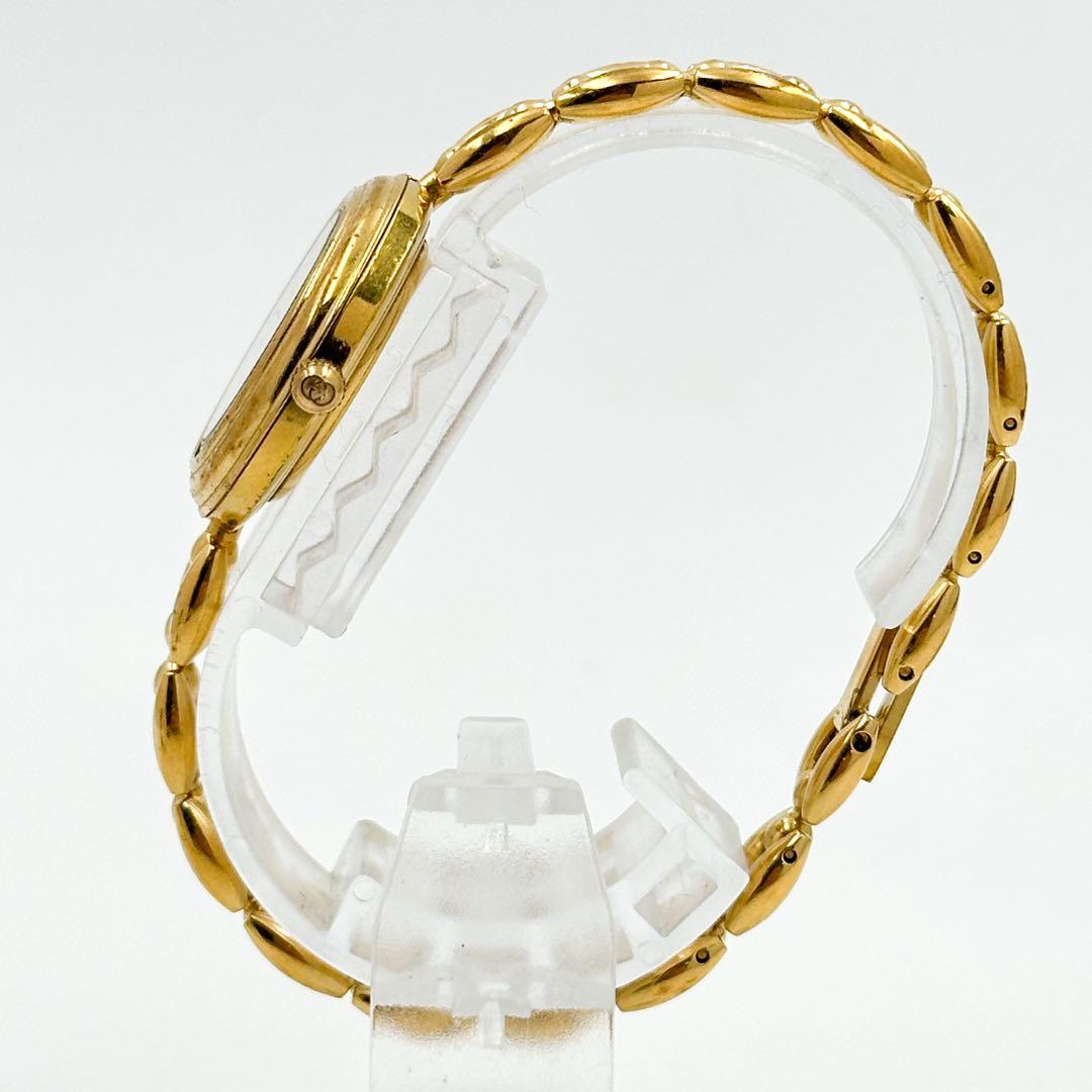 GUCCI グッチ チェンジベゼル クォーツ 1585