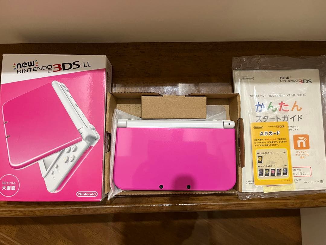 Nintendo 3DS LL ピンク×ホワイト本体