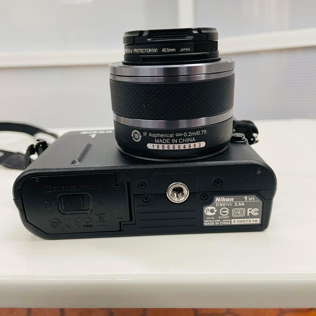 Nikon 1 一眼レフカメラ 黒 ストラップ付き ジャンク品
