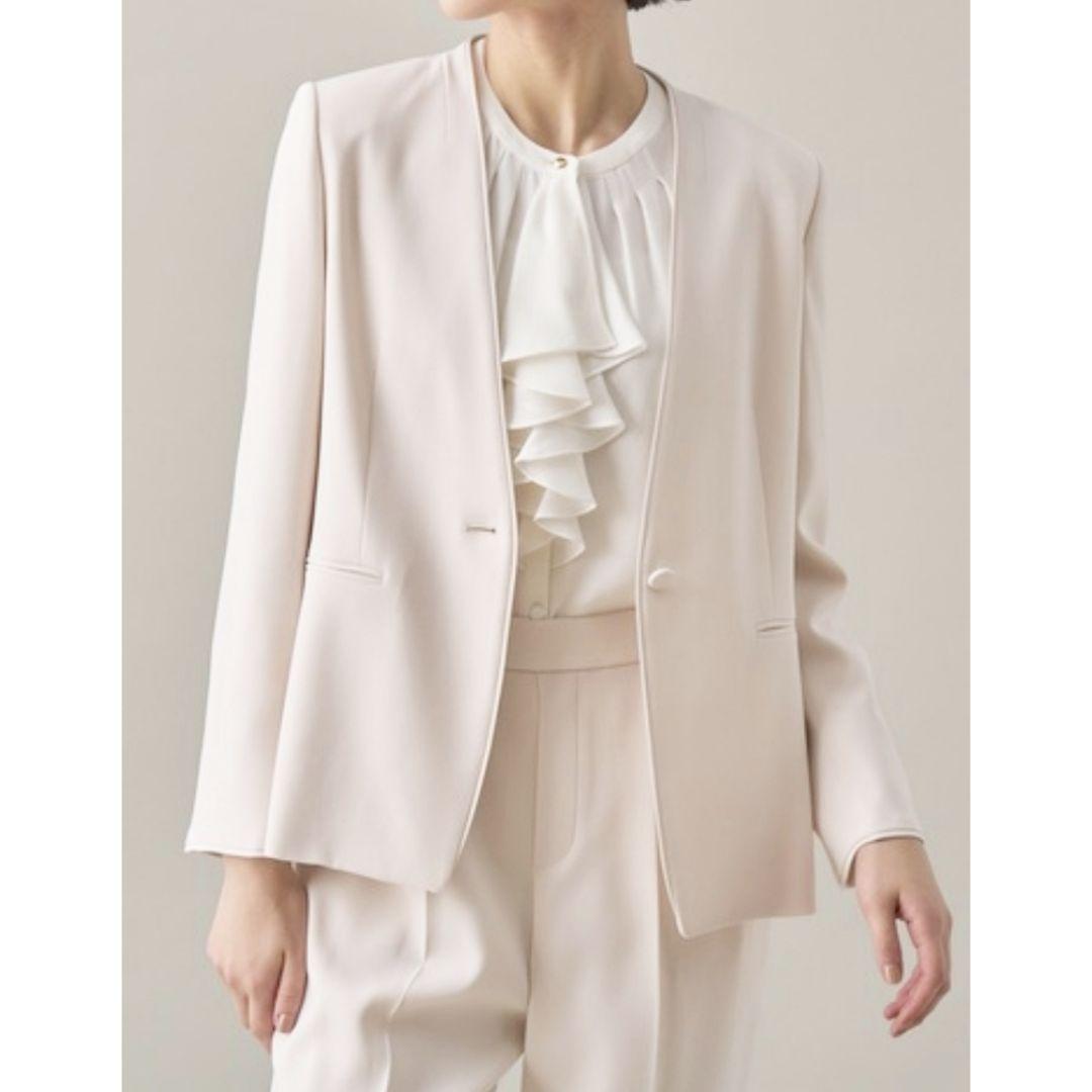 美品☆22AW☆アナイ トリアセテート ノーカラー ジャケット アイボリー