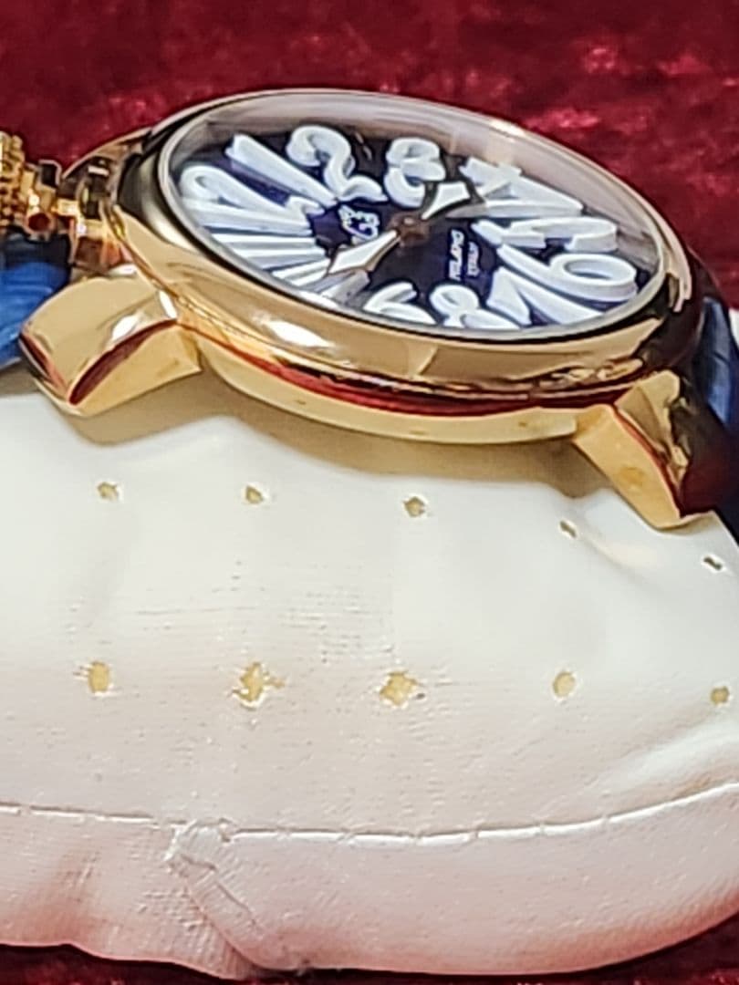 ガガミラノ腕時計100METRI BREVETTATO　MM48N.箱付き