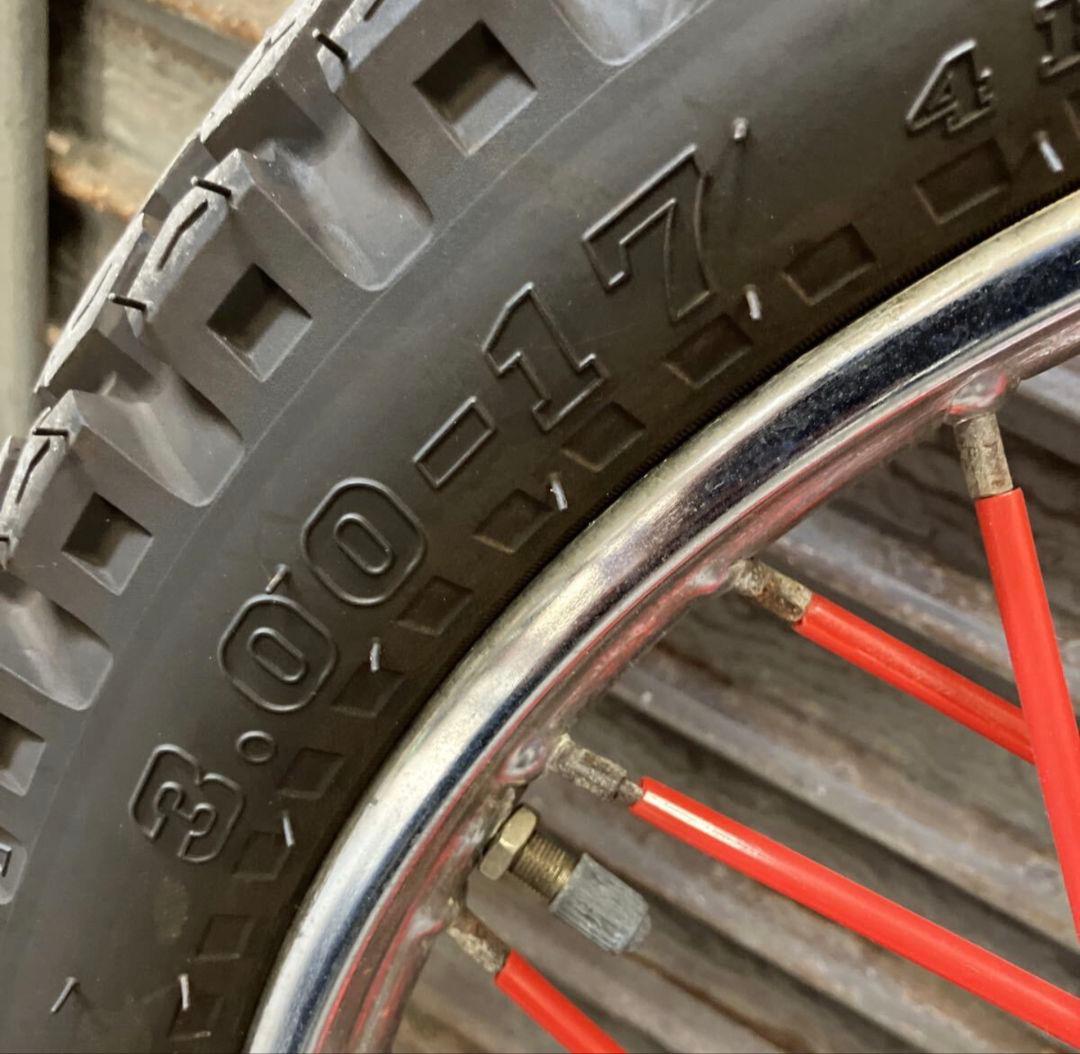 ★ホンダ　スーパーカブ　3.00-17 ブロックタイヤ付き★検索用　太足