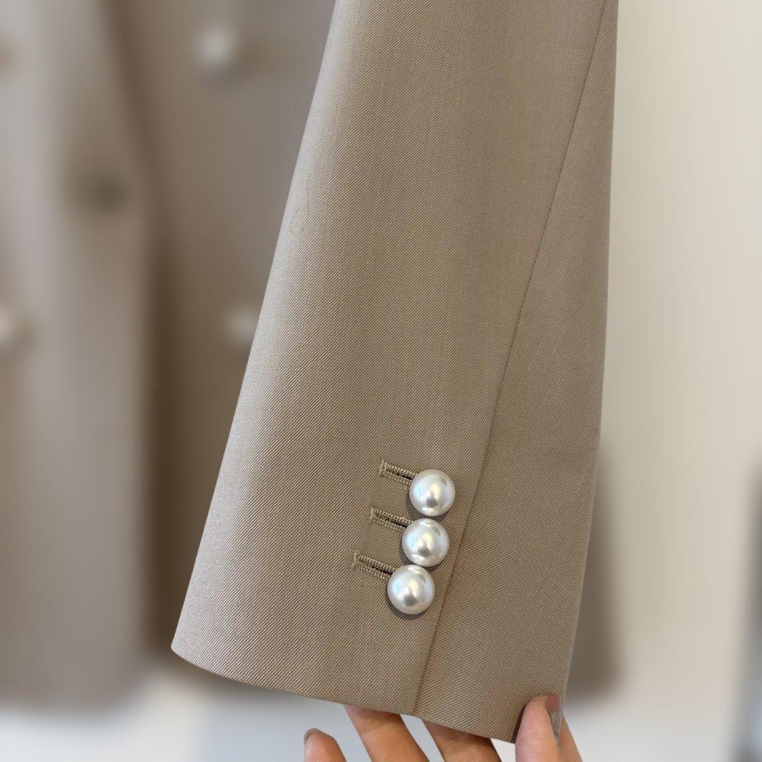 CINOH ノーカラーパールボタンジャケット ダブルブレスト　ベージュ