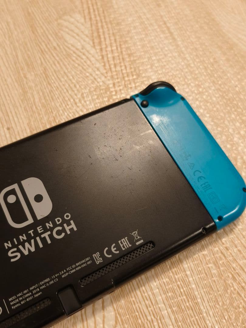 【おまけ多数】Nintendo Switchネオンブルー・ネオンレッドKABAA