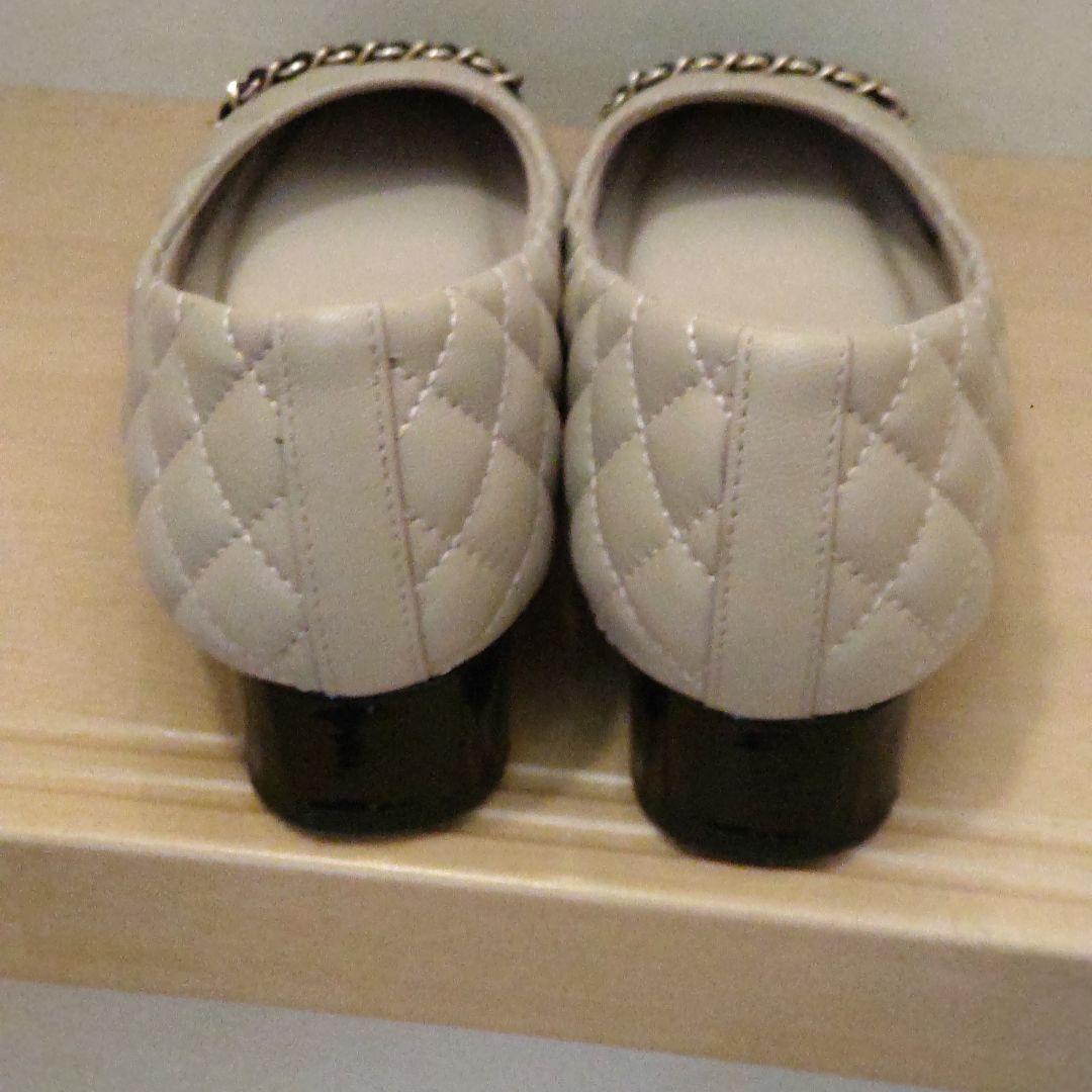 美品 ダイアナ キルティング ローヒールパンプス レザー エナメル 完売