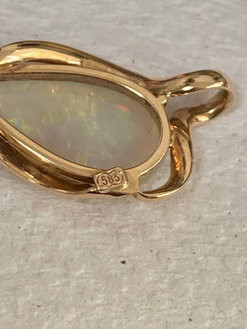 M*i様 k14 オパール　ネックレストップ