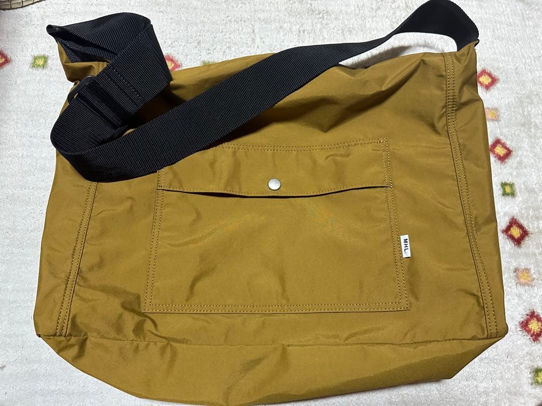 MHL 斜めがけバック（美品）