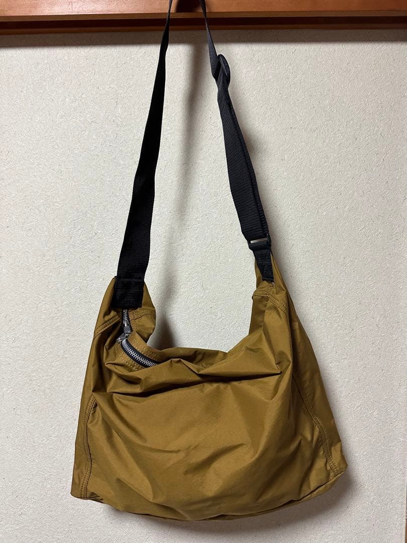 MHL 斜めがけバック（美品）