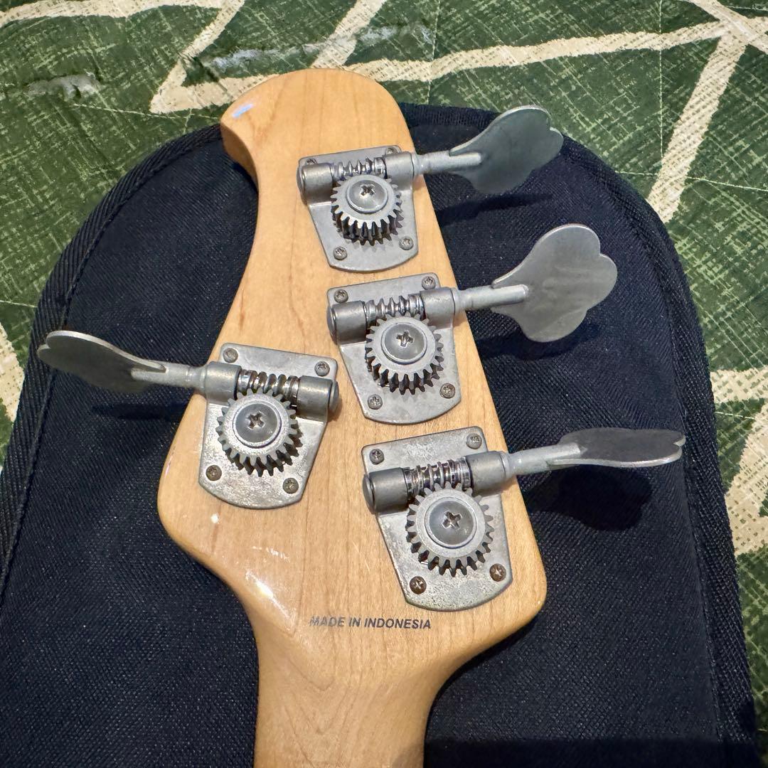 Musicman sterling Ray34 スティングレイ 小傷アリ