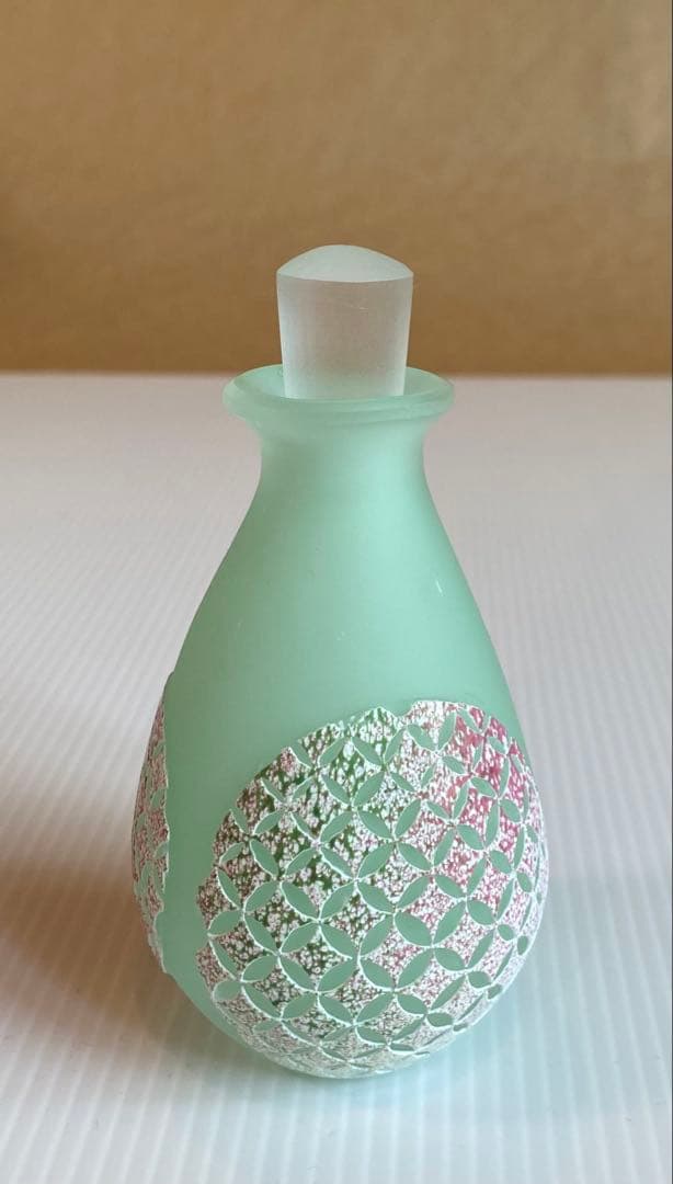 吹きガラス 蓋物 ( 振出 )